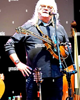 Ricky Skaggs & Kentucky Thunder